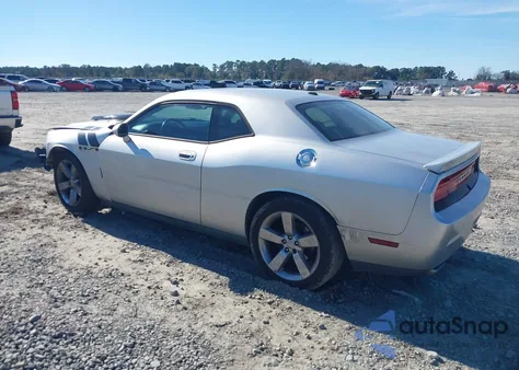 2010 Dodge Challenger R/T z USA, uszkodzony, nr VIN 2B3CJ5DT6AH139348